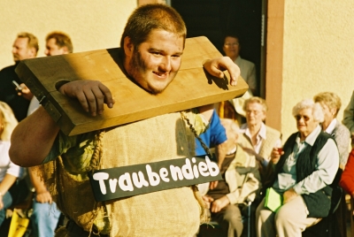 12. Oktober 2003 - Winzerfestumzug Neustadt